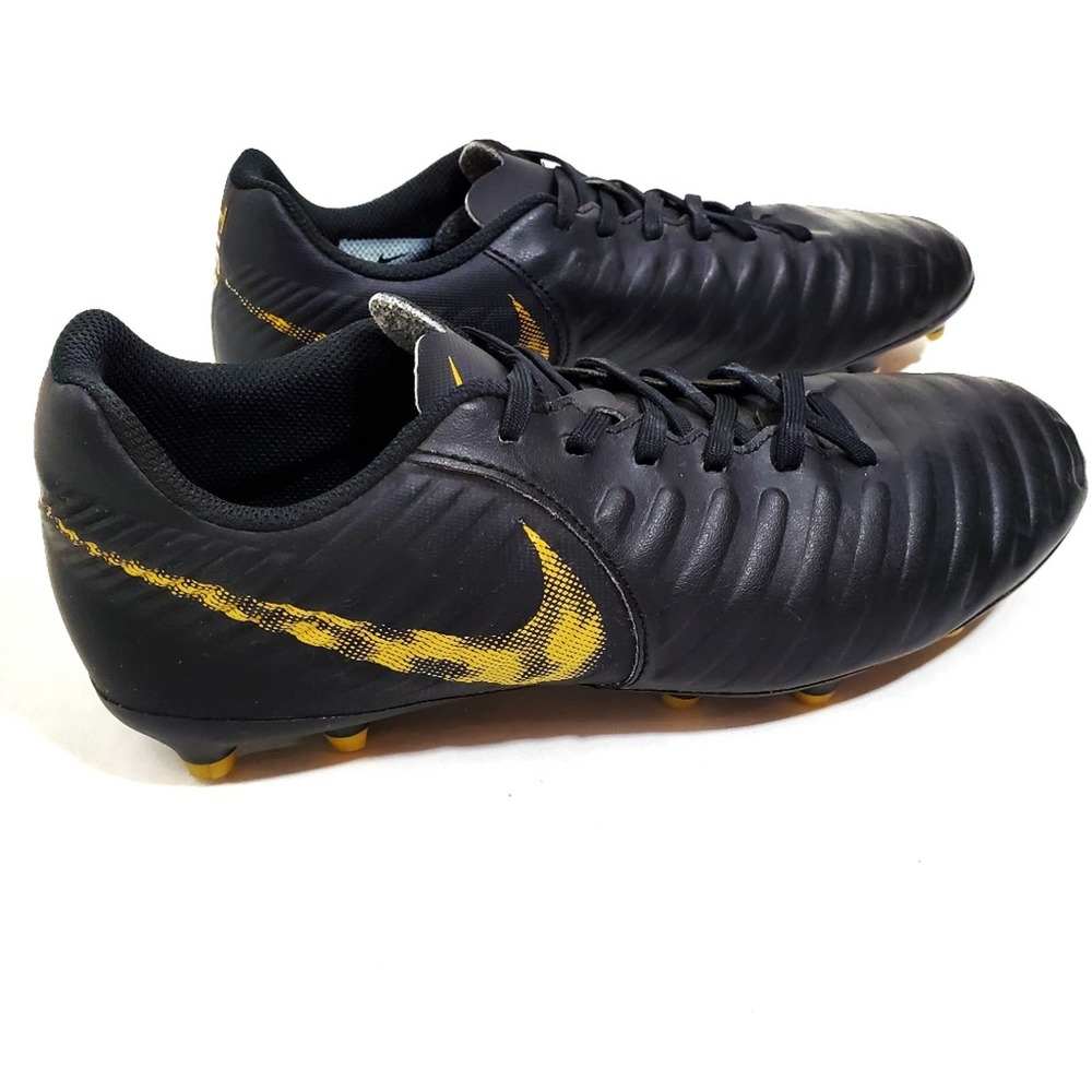 Nike kids Tiempo Legend 7 Club FG Soccer Cleats